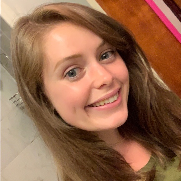 Meet your Posher, Kathleen - Picture 2 of 3